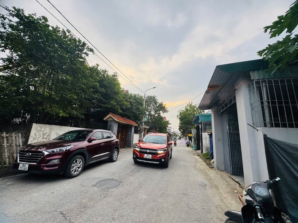 Đất nền khu phố Thi trấn Rừng Thông 92m² giá 3.5 tỷ - Sổ đỏ chính chủ!