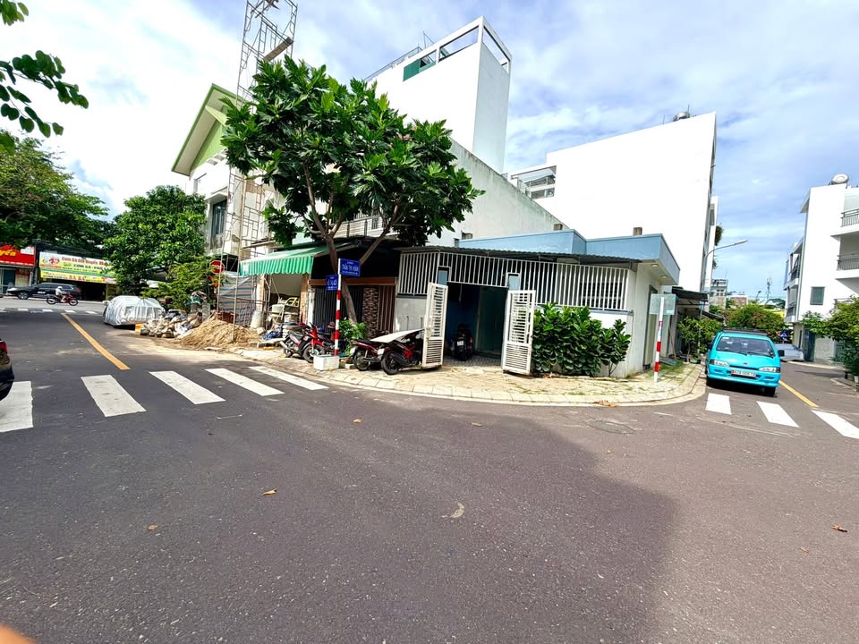 Cho thuê nhà góc 2 mặt tiền Đường Trần Thị Hoàn 72.6m² - Phù hợp văn phòng, kinh doanh nhẹ!