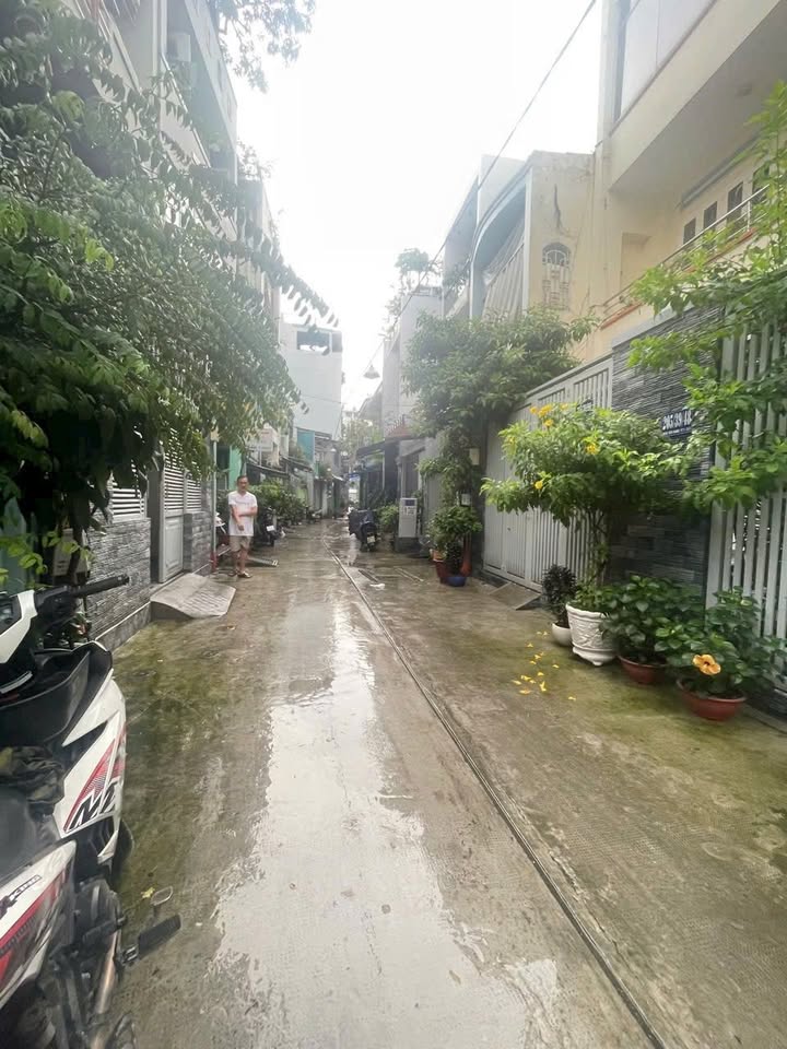 Nhà hẻm 5m Hoàng Sa, Quận 3, 128m² giá 14.5 tỷ - Tiện xây mới theo ý thích!