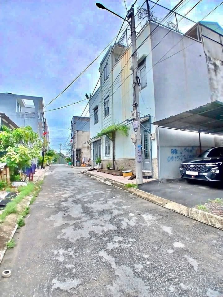 Đất thổ cư 54m² đường Ngô Chí Quốc, Thủ Đức - Giá 3.3 tỷ, sổ đỏ chính chủ!