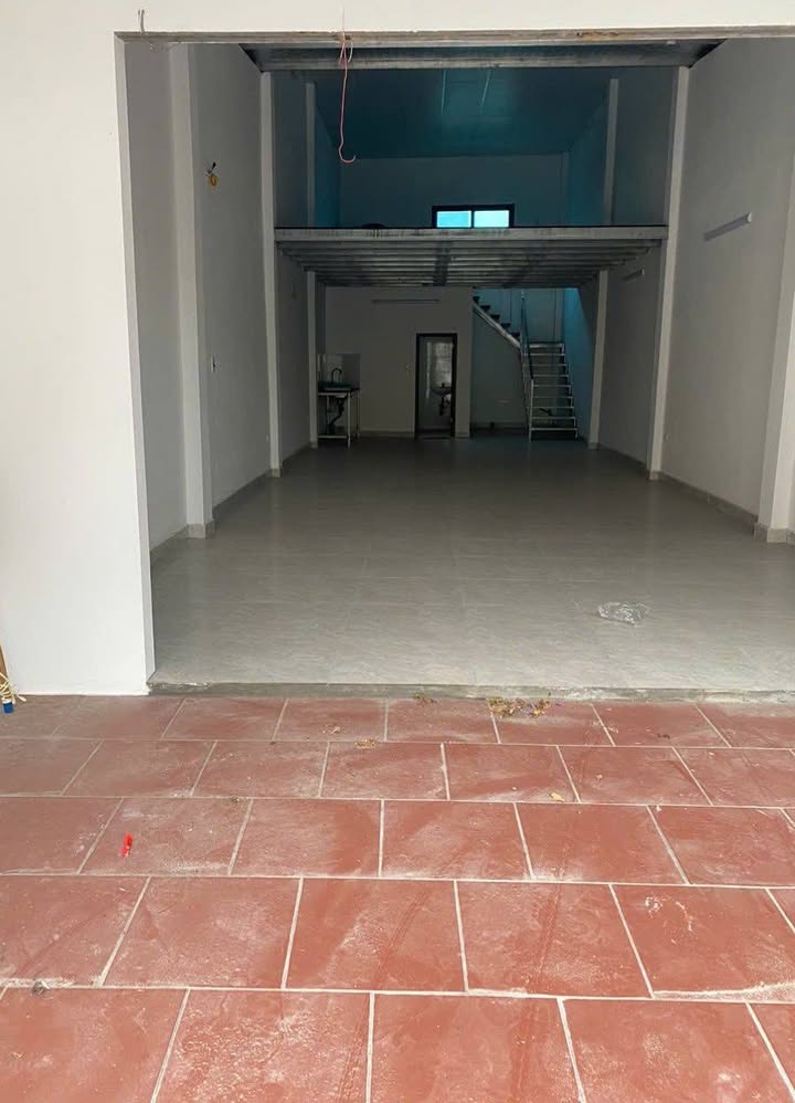 Nhà mặt phố Thanh Am, Long Biên 115m² giá 10 triệu - Vị trí đỉnh cao cho kinh doanh!