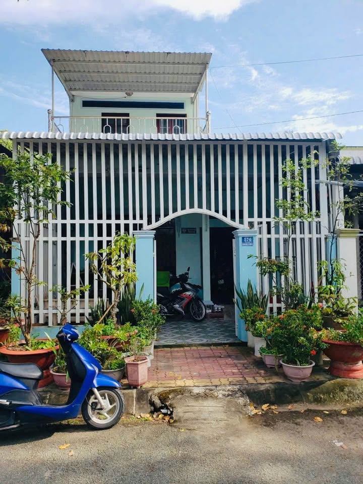 Nhà cấp 4 Tân Quới Đông 120m² giá chỉ 2.3 tỷ - Cần bán gấp!