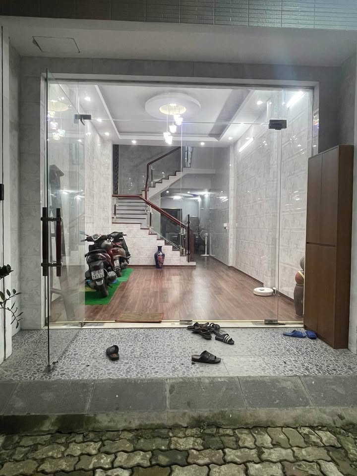 Bán nhà mặt đường Phan Chu Trinh, Đội Cung, 70m², giá 10 tỷ - Kinh doanh đắc địa!