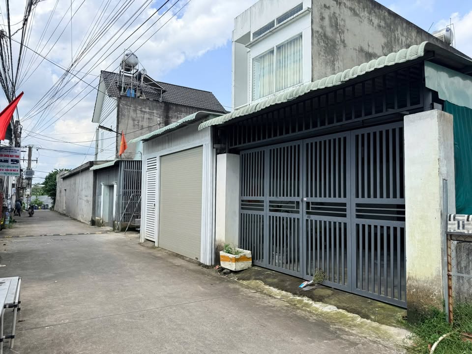 Đất nền Phước Thiền Nhơn Trạch 200m² giá 2 tỷ - Sổ đỏ chính chủ, đường thông thoáng!