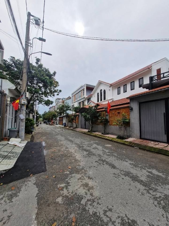 Đất tặng Nhà C4 tại Thủ Đức 104m² giá 7 tỷ - Dòng tiền ngay lập tức!