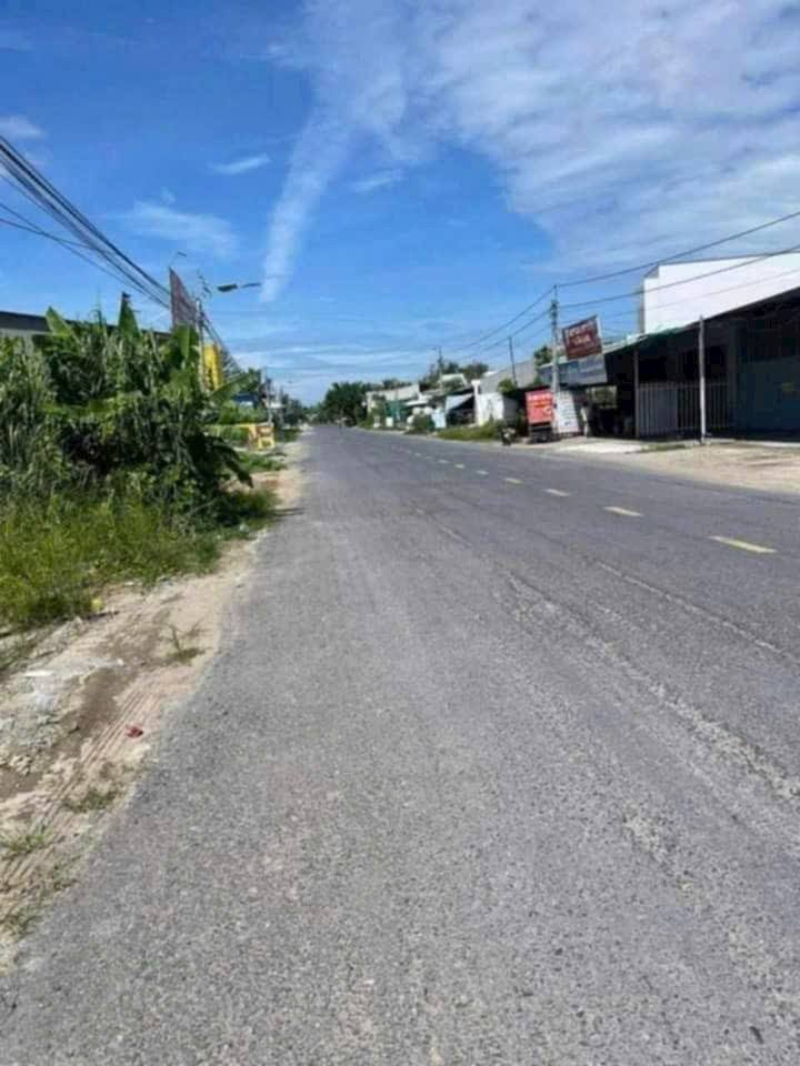 Đất nền ấp Bình Chánh Tây, Cai Lậy 3.567m² giá 13 tỷ - Cơ hội đầu tư tuyệt vời!