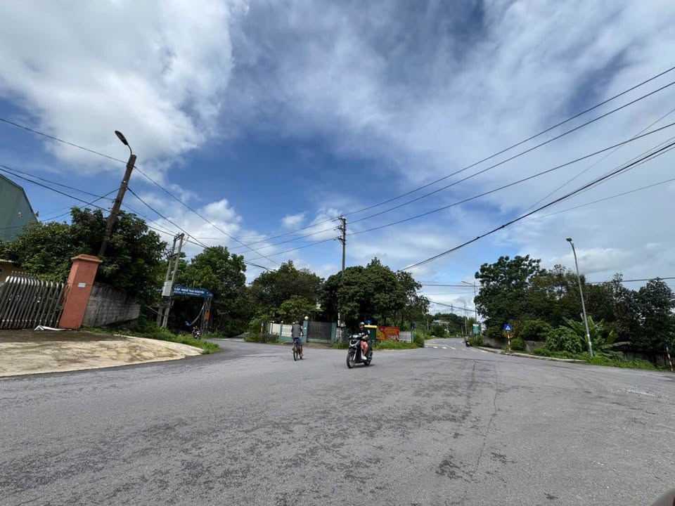 Đất nền Phổ Yên Thái Nguyên 70m² giá chỉ 1 tỷ - Mặt tiền 7m thuận lợi!