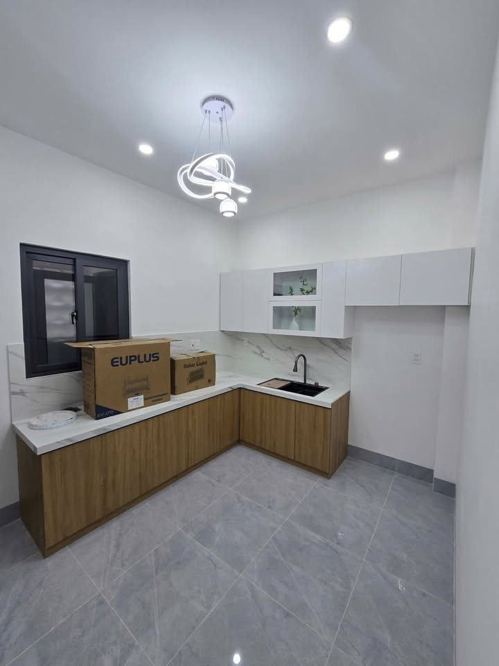 Nhà 3 tầng Trần Vĩnh Kiết, An Bình, 148m² giá 3.55 tỷ - Chính chủ bán gấp!