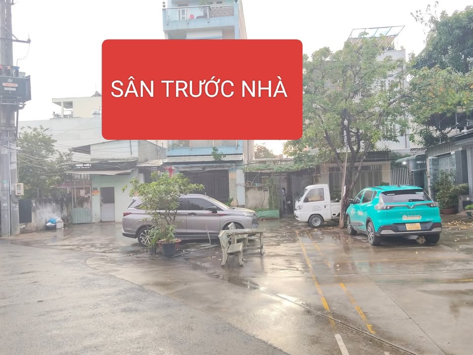 Nhà 3 tầng Phước Long B, Quận 9, 110m² giá 10 tỷ - Hẻm xe hơi thông thoáng!