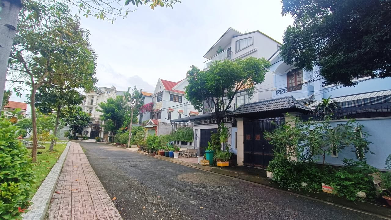 Đất nền Khu Compund Him Lam Trường Thọ 100m² giá 10 tỷ - Cơ hội đầu tư tuyệt vời!