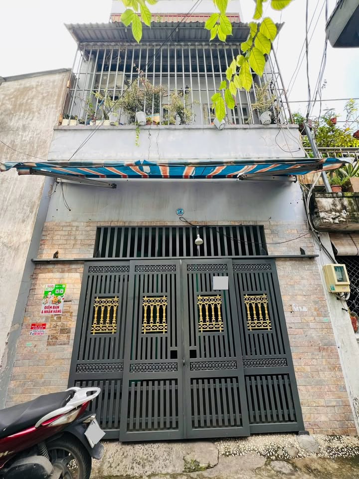 Nhà cũ Phú Lợi, Q9 50m² giá 4.8 tỷ - Tiện sửa mới ngay khu sầm uất!