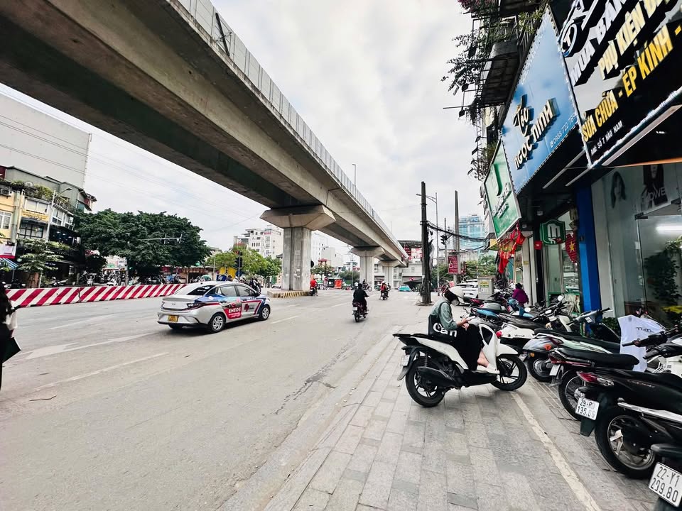 Nhà phố Hào Nam 20m² giá 6.5 tỷ - Tiềm năng tăng giá mạnh!