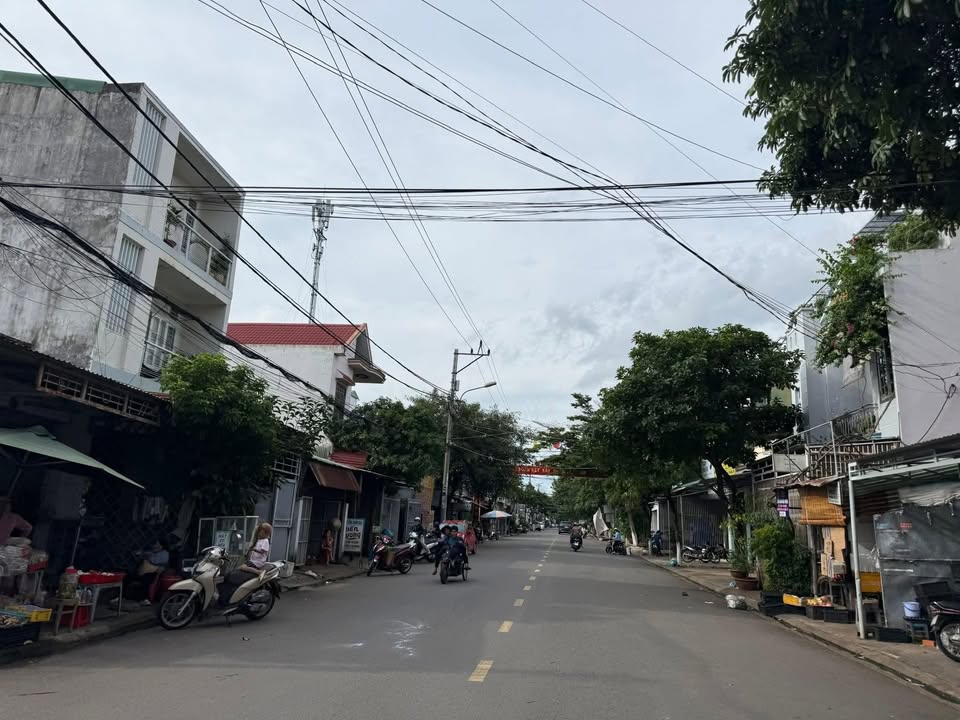 Mặt tiền kinh doanh FrontHouse đường Ama Khê 104.5m² giá 4.65 tỷ - Đầu tư sinh lời ngay!