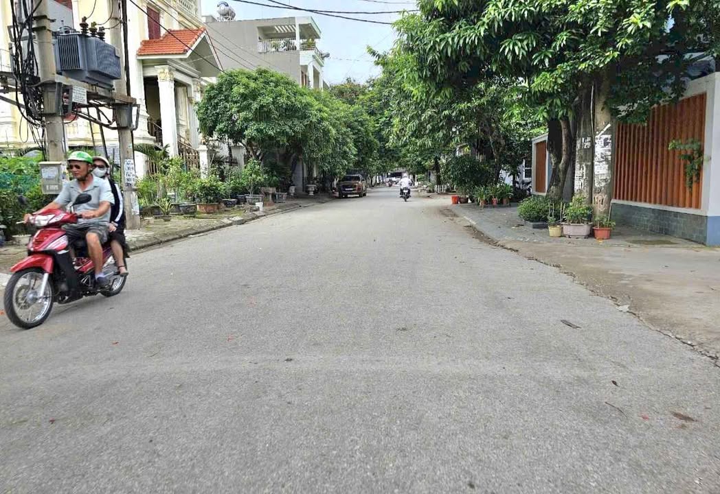 Nhà phố Sở Dầu, Hồng Bàng 72m² giá 4.068 tỷ - Giao thông thuận lợi, an ninh tốt!