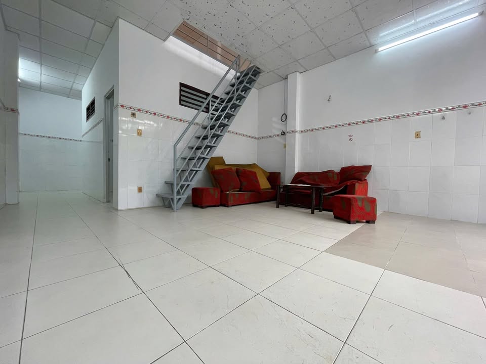 Nhà 1 trệt 1 lầu hẻm xe hơi Hiệp Bình Chánh 70m² giá 3.5 tỷ - Sổ đất chung, nguồn gốc rõ ràng!