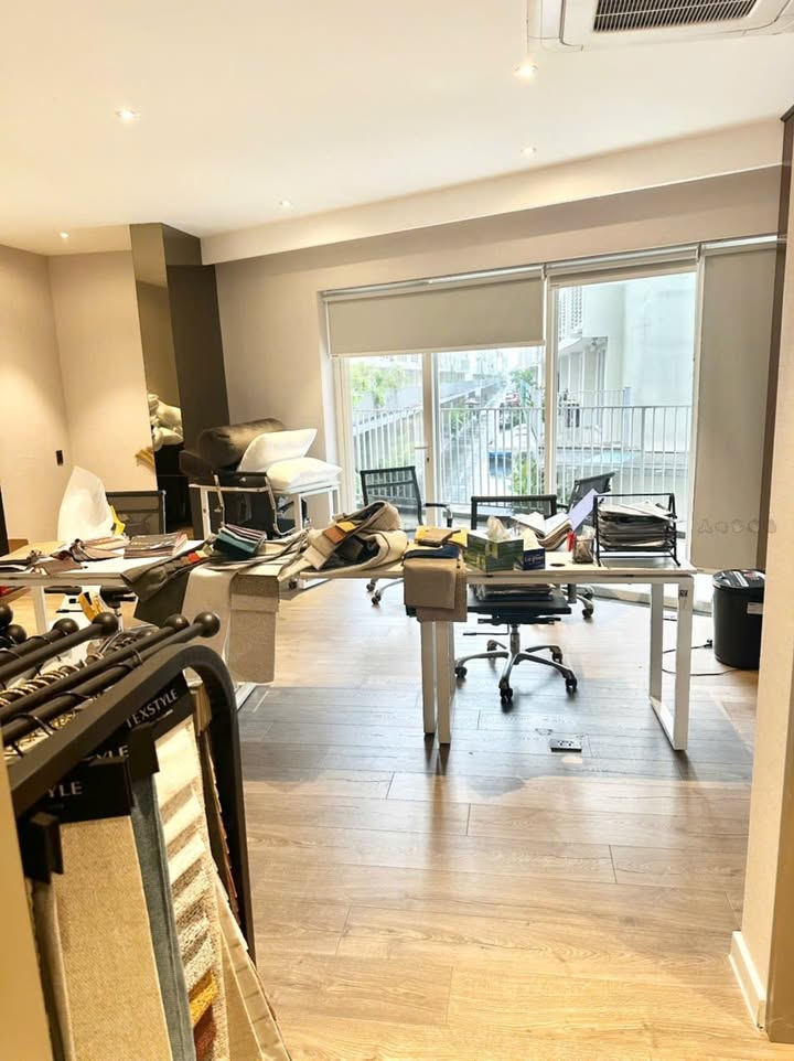 Văn phòng cho thuê Khu đô thị Sala 60m² giá 45 triệu - Nội thất hoàn thiện sang trọng!