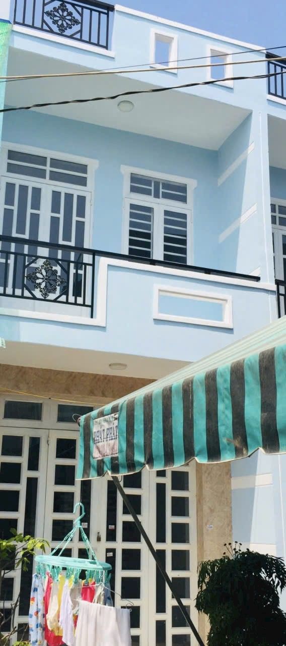 Nhà 1 Lầu Tân Kim 42m² giá 1.25 tỷ - Sổ hồng riêng, tiện ích đầy đủ!