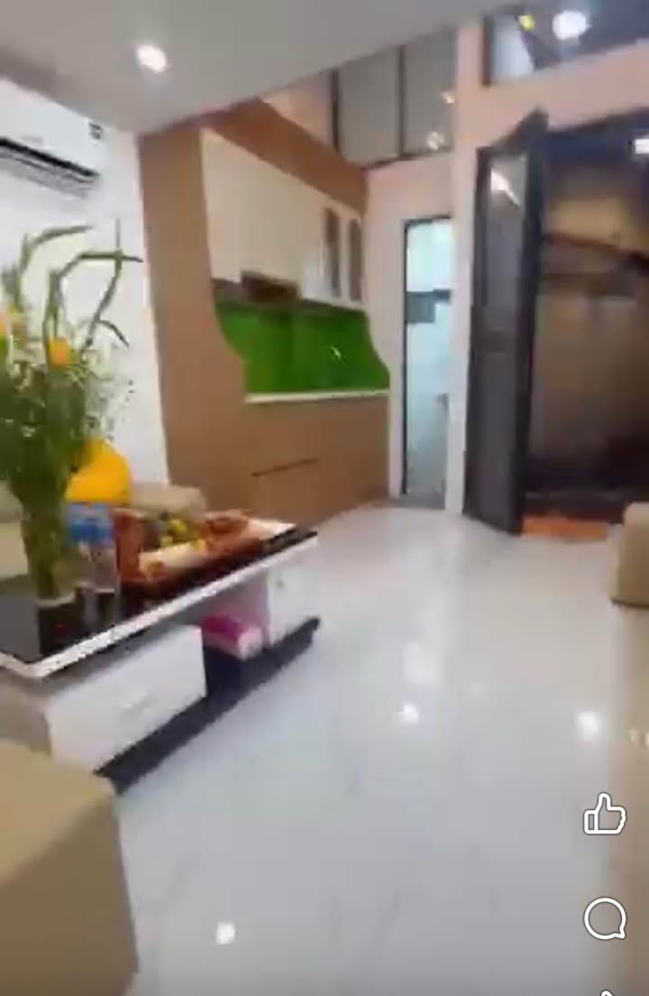 Nhà riêng Đống Đa 15m² giá 4.8 tỷ - Vị trí đẹp, thoáng mát!