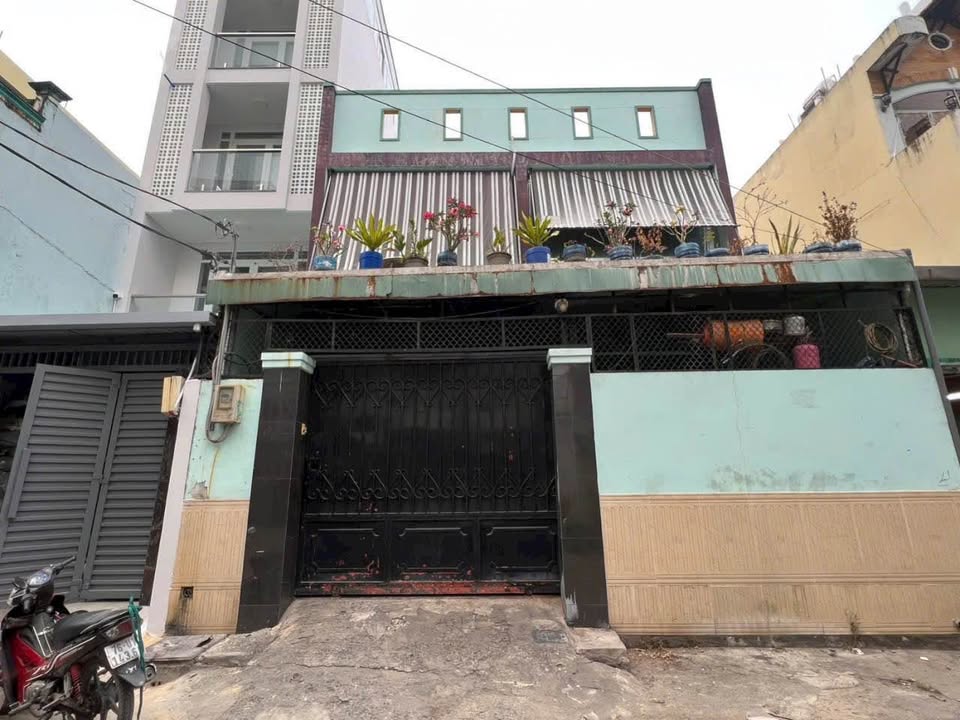 Bán Nhà Kho Xưởng 2 Mặt Tiền Hẻm Thoại Ngọc Hầu, Quận Tân Phú 160m² - Đầu Tư Sinh Lời Lớn!