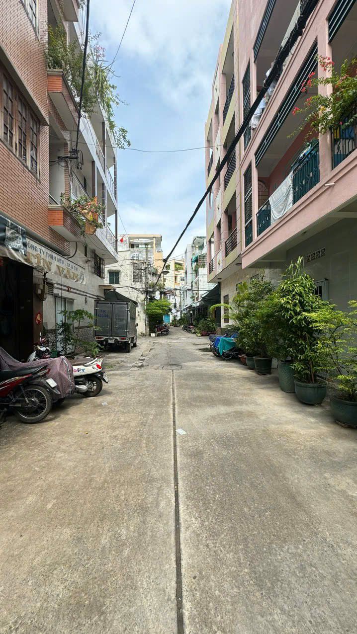 Nhà phố Hàn Hải Nguyên, P2, Q11 - 114m² giá chỉ 10.9 tỷ - Nhà vuông đẹp, ở ngay!