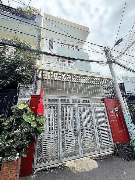 Nhà cho thuê 1 trệt 2 lầu tại phường Tăng Nhơn Phú A, quận 9 - Giá chỉ 10 triệu/tháng!