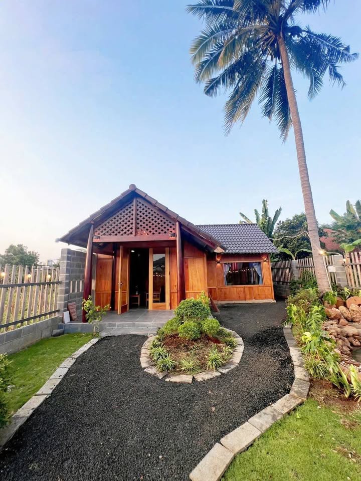 Nhà vườn Buôn Ma Thuột 500m² giá 1.8 tỷ - Đầy đủ công năng, sẵn sàng ở ngay!