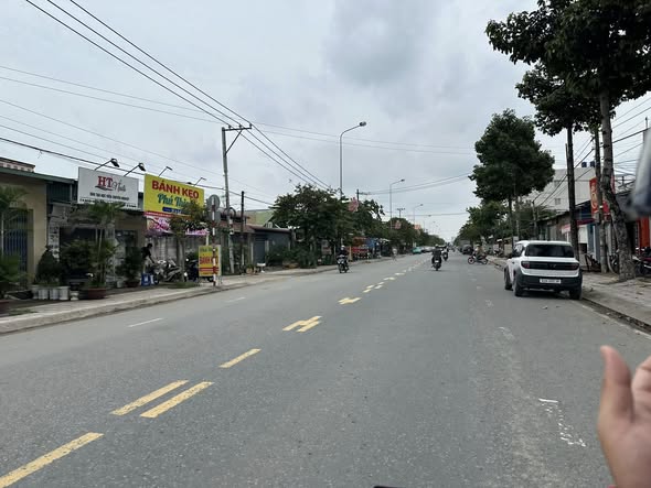 Nhà mặt tiền Nguyễn Văn Siêu, Bến Lức, 258m² giá 21 tỷ - Kinh doanh đắc địa!