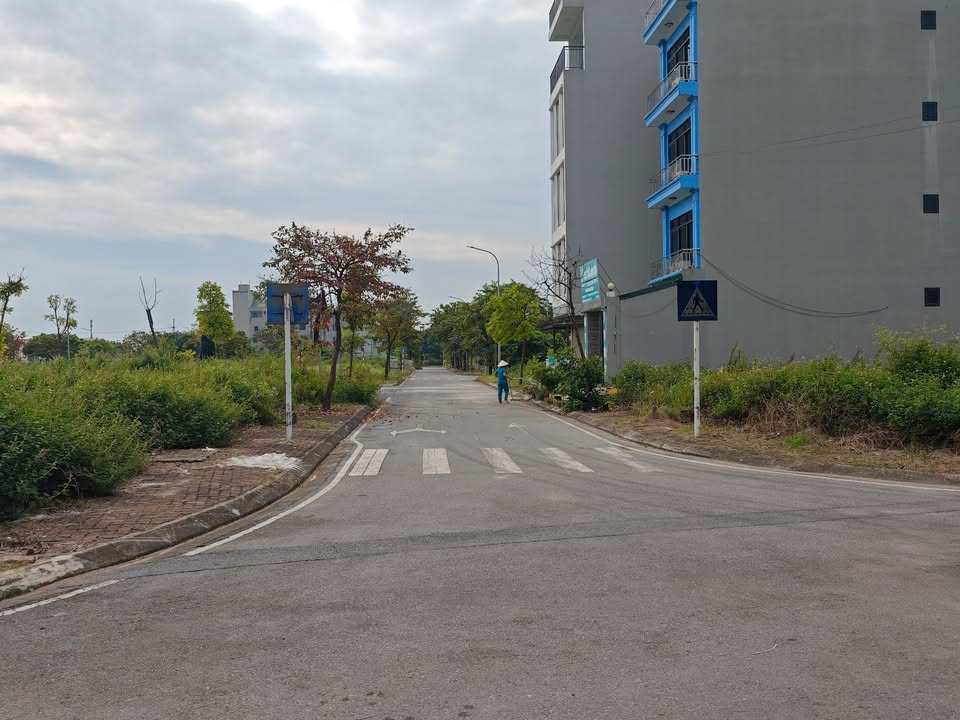 Đất nền Kim Sơn, Gia Lâm 80m² giá 6 tỷ - Mặt tiền rộng, vị trí đắc địa!