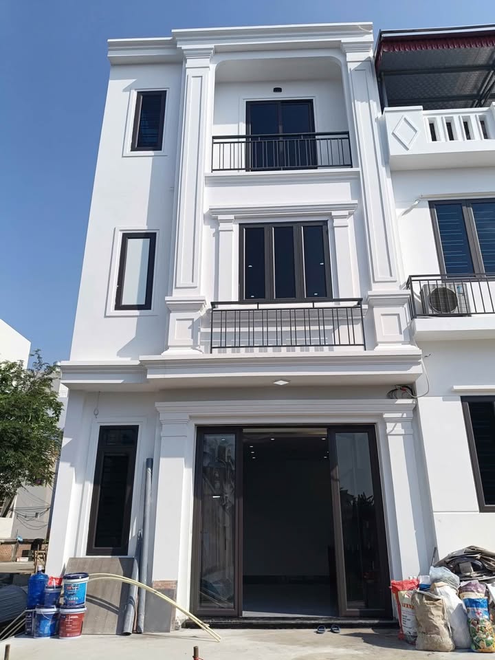 Nhà 3 tầng Đồng Hòa Kiến An 40m² giá 2.38 tỷ - Chính chủ, gần chợ và trường học!