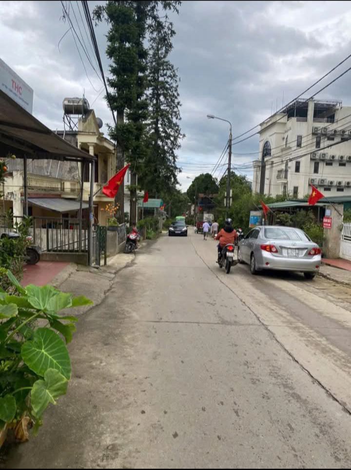 Mảnh đất 100m² mặt đường Nguyễn Chí Thanh, Sa Pa - Giá chỉ 4 tỷ!