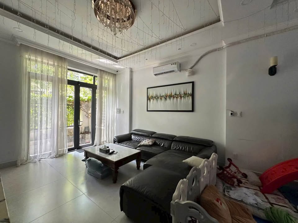 Biệt thự KDC Ven Sông Tân Phong 126m² giá 23.99 tỷ - Pháp lý rõ ràng, sẵn sàng ở ngay!