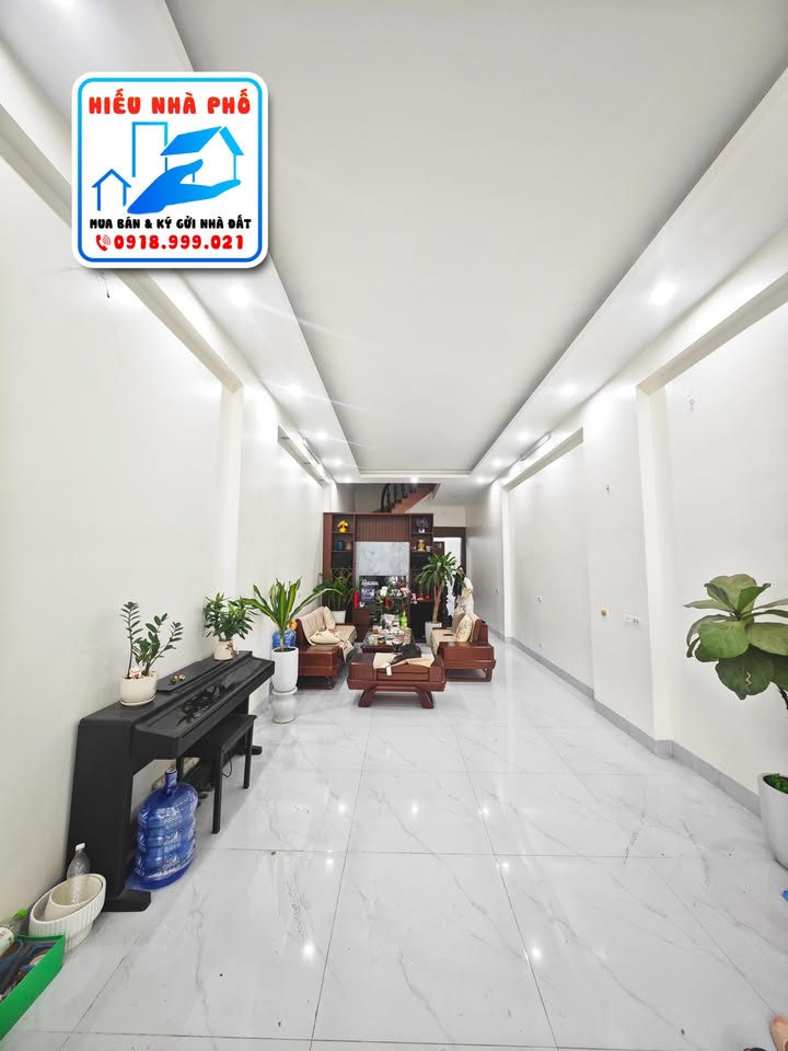 Nhà 5 tầng mặt tiền đường Trần Nguyên Hãn, Bắc Giang - Kinh doanh đắc địa!