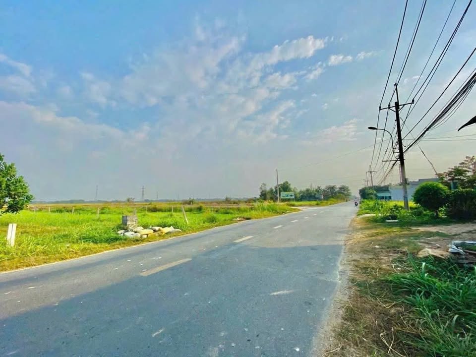 Đất mặt tiền Tỉnh Lộ 7, Củ Chi 249m² giá 3.5 tỷ - Cơ hội đầu tư tuyệt vời!