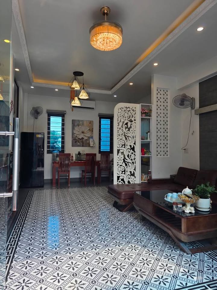 Nhà 3 tầng hiện đại tại Khuê Liễu, Tân Hưng, Hải Dương - Giá chỉ 3 tỷ!