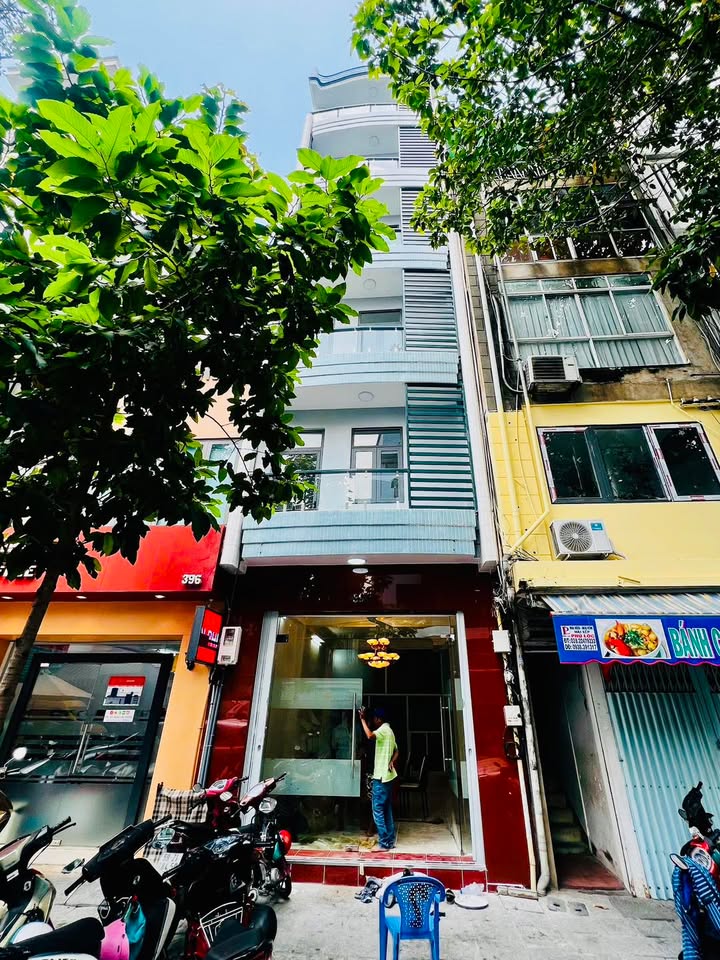 Nhà mặt tiền Nguyễn Công Trứ, Quận 1, 67m² giá 43.5 tỷ - Đầu tư sinh lời ổn định!