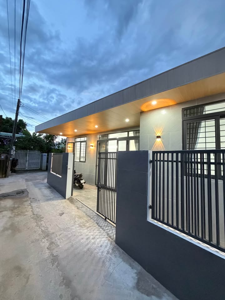 Nhà mới 100% tại xã Long Điền 80m² giá chỉ 1.99 tỷ - Sổ hồng chính chủ!