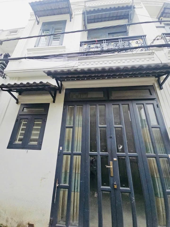 Nhà phố Tân Thới Hiệp 25m² giá 1.25 tỷ - Khu dân cư an ninh, yên tĩnh!