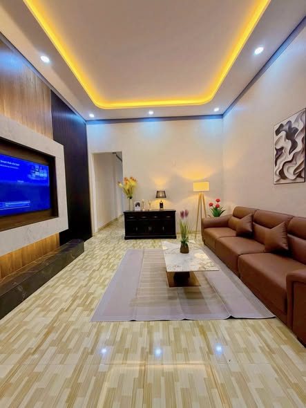 Nhà hẻm 102 Nguyễn Tất Thành 94m² giá 2.68 tỷ - Vị trí an ninh, tiện ích đầy đủ!