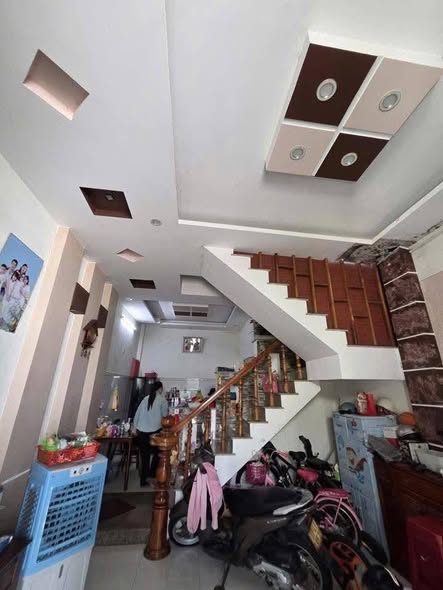 Nhà mặt tiền Võ Thị Sáu, Quy Nhơn 40m² giá 2.75 tỷ - Thiết kế hiện đại, sẵn sàng ở ngay!