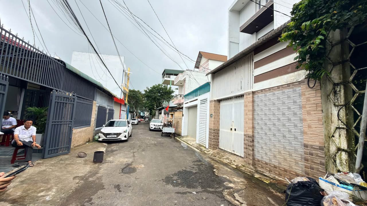 Nhà mặt tiền Nguyễn Hiền, Buôn Ma Thuột 77m² giá 4.95 tỷ - Đầu tư sinh lời ngay!