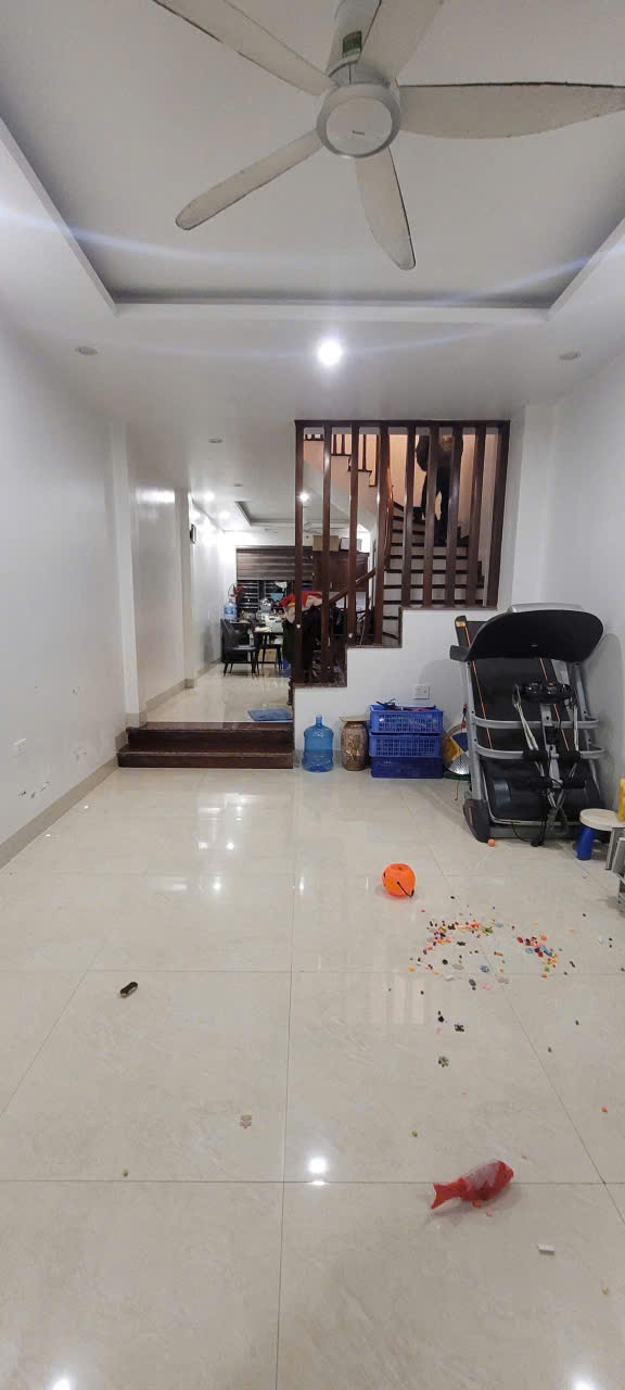 Cho thuê nhà đẹp 4 tầng tại La Khê, Hà Đông 60m² giá 15 triệu - Phù hợp cho kinh doanh và ở