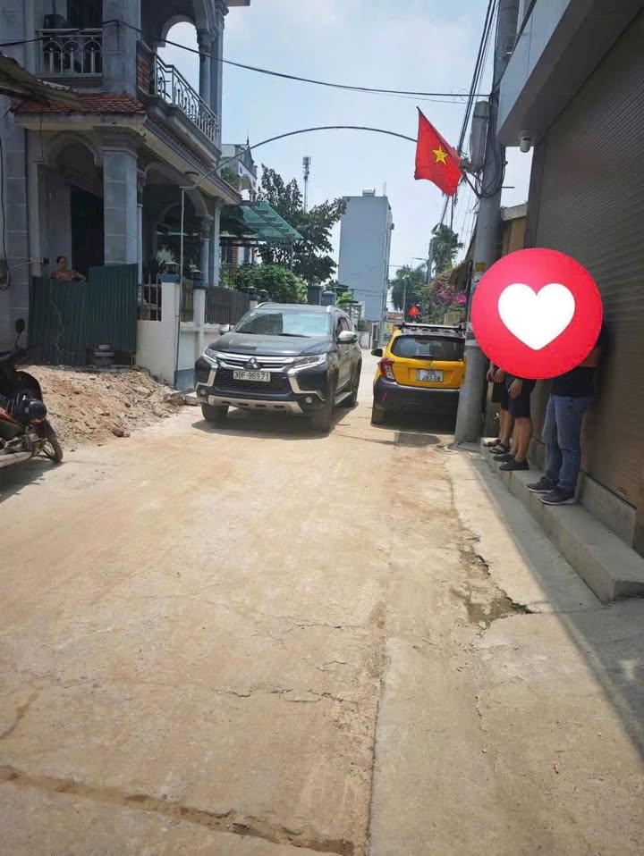 Đất nền Liên Ninh Thanh Trì 48.9m² giá 4 tỷ - Ngõ thông ô tô vào tận nơi!