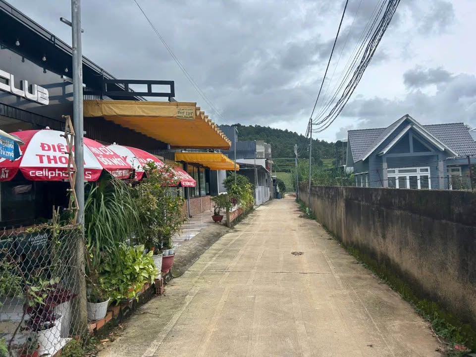 Nhà đẹp Hiệp Thạnh, Đức Trọng 144m² giá 3.3 tỷ - Sẵn sàng vào ở!