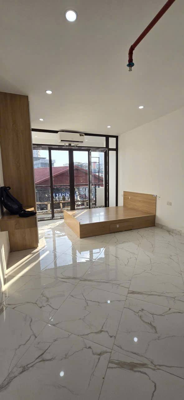 Căn hộ studio 25m² ngõ 82 Yên Lãng, Đống Đa chỉ 5.6 triệu/tháng - Sẵn sàng vào ở!