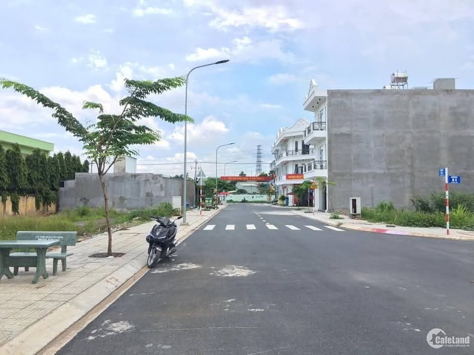 Đất thổ cư Cần Đước 100m² giá 750 triệu - Sổ hồng sang tên ngay!