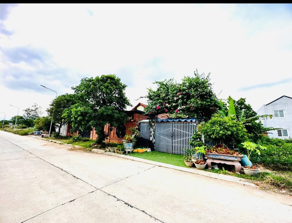 Đất nền Soi Khánh Soi Cát, Tây Sơn 280m² giá chỉ 2.7 tỷ - Tặng nhà vườn!