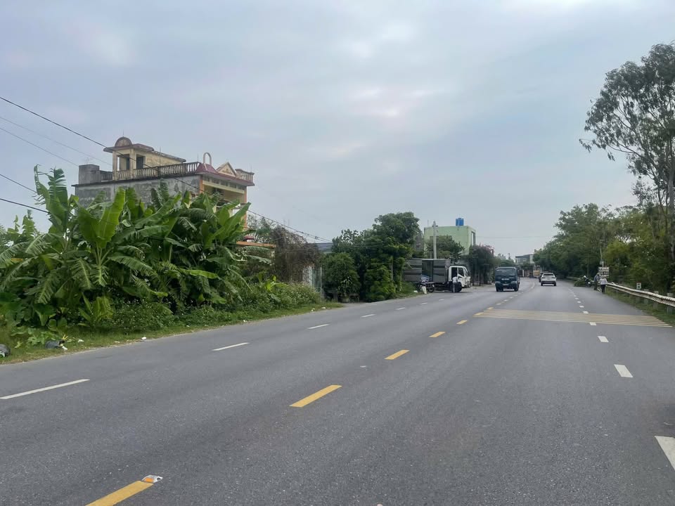 Đất Mặt QL 39B Kiến Xương 120m² - Vị trí lý tưởng cho kinh doanh!