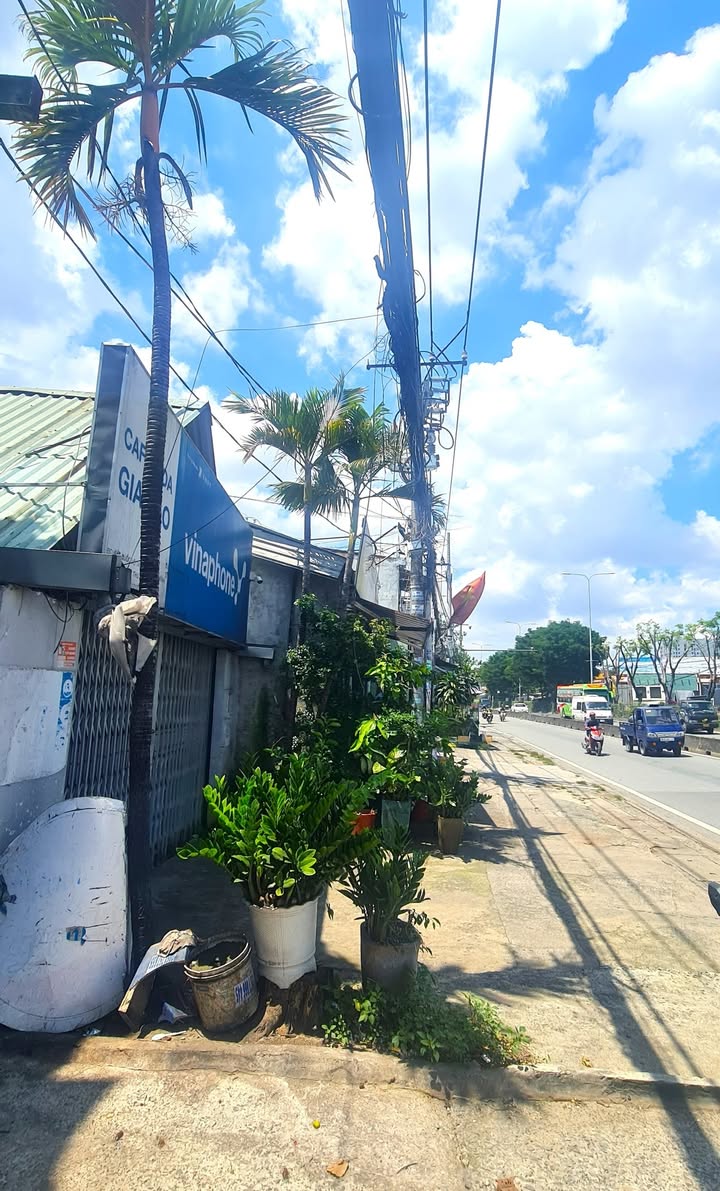 Mặt tiền kinh doanh Quốc Lộ 1A Thủ Đức 137m² giá 8 tỷ - Cơ hội đầu tư tuyệt vời!