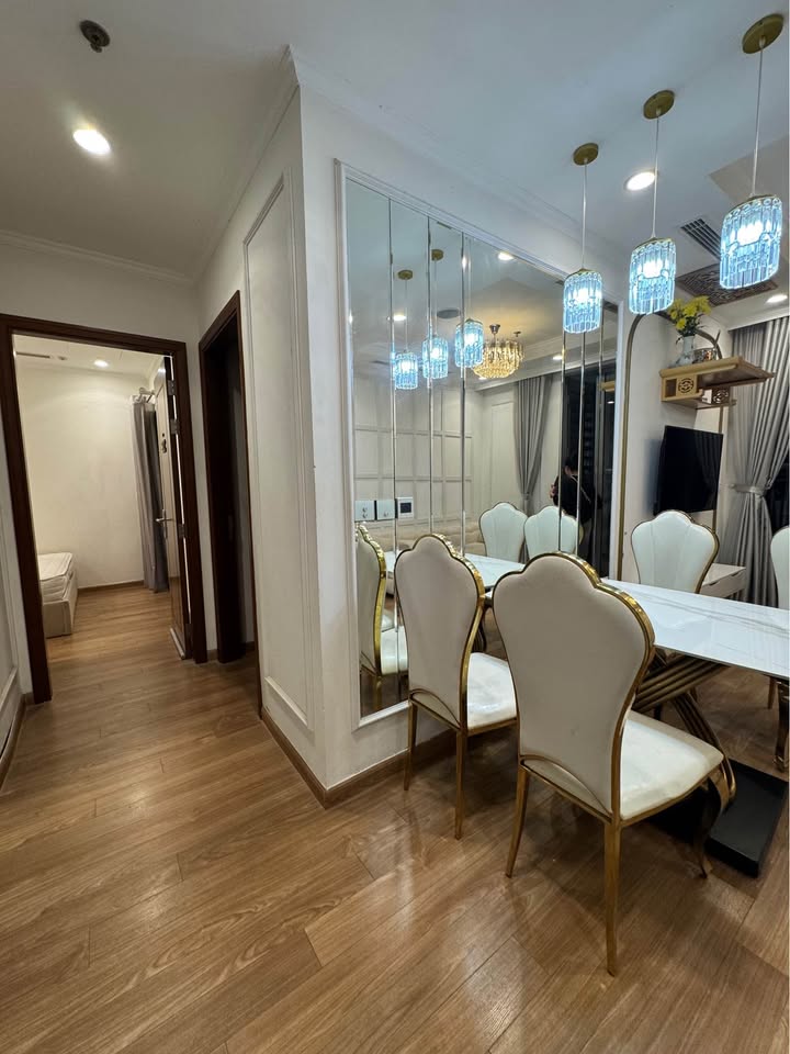 Căn hộ Times City Vĩnh Tuy 2PN giá 16 triệu - Nhà mới đầy đủ nội thất!