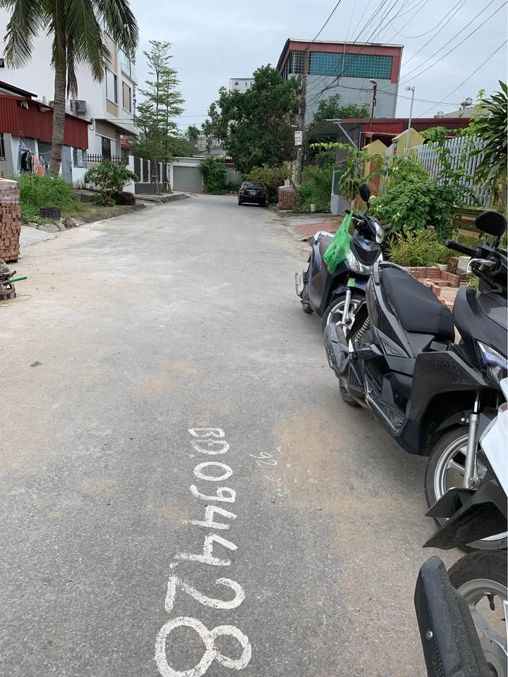 Chung cư tổ 6 thị trấn An Dương 92.6m² giá 3.3 tỷ - Đường lớn ô tô tránh nhau!